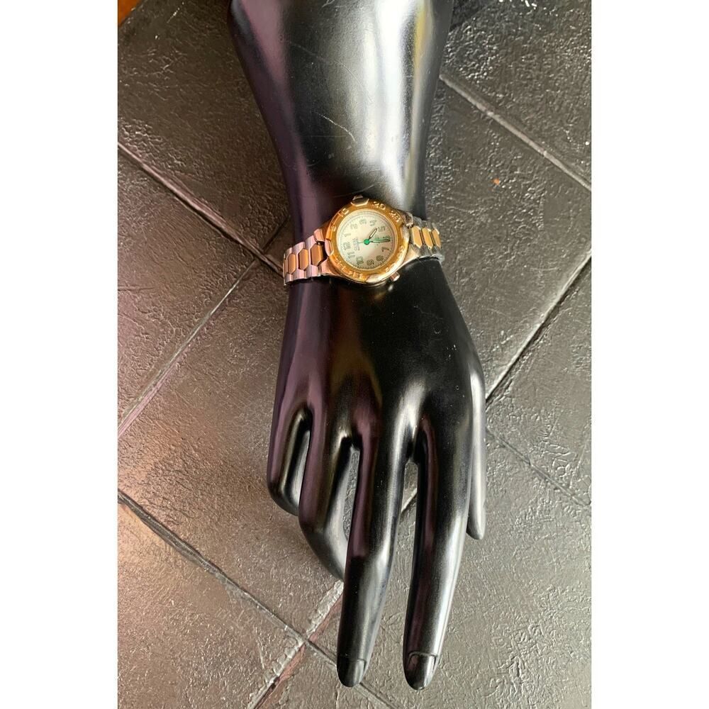 Vintage Guess WaterPro 2-Tone Women Indiglo Bracelet 27mm watch, AS IS condition